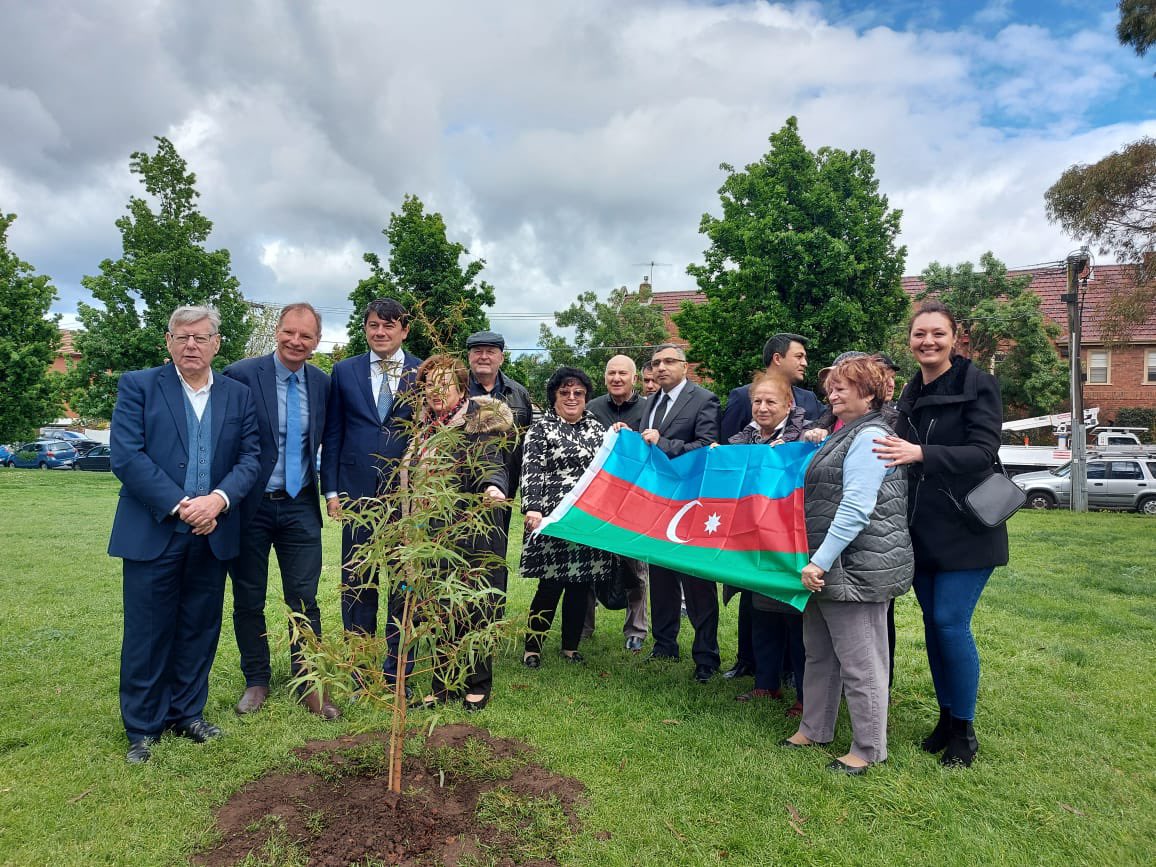 Avstraliyaya səfər çərçivəsində Melburn şəhərində Viktoriya Qanunvericilik Şurasının millət vəkili, Viktoriya Liberal Partiyasının sədr müavini, Viktoriya Qanunvericilik Şurasının 2010-2018-ci illər üzrə sədri ilə dostluq ağacı əkdik!