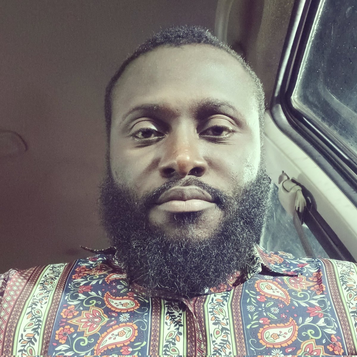agbebem's tweet photo. #NewProfilePic https://t.co/6sP3nOj9vw