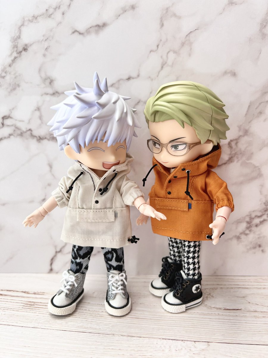 最高にかわいかっこいいアノラックパーカーのお色違いをお迎えできたのでななごちゃんペアルックですよ🙂
7️⃣と5️⃣ふたりとも上から下までおそろい❤️
ありがとうございました！

アノラック:  <a href="/mr_do7ll/">Mr.doll</a> 様
パンツ: <a href="/pbonheur615/">ぷちぼぬ〜る</a> 様
スニーカー: めばる工房様（minne）