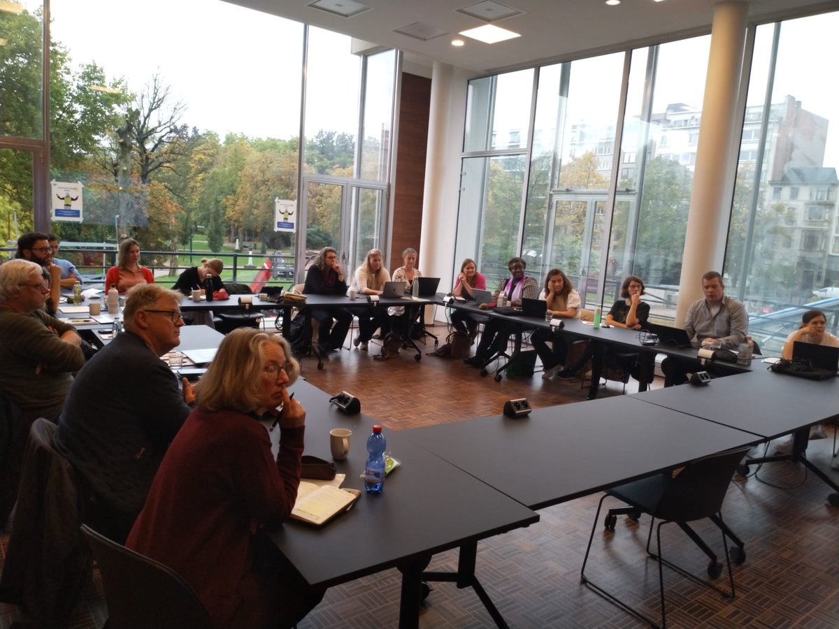 OC_Gent's tweet photo. Deze week hebben we leraren, beleidsmakers en onderzoekers uit Engeland, Nederland, Spanje en Wallonië op bezoek! In het kader van het @EDINAProject komen ze kennismaken met onze werking rond anderstalige nieuwkomers en bezoeken ze ook enkele Gentse OKAN-scholen. https://t.co/1VS3aFeexN