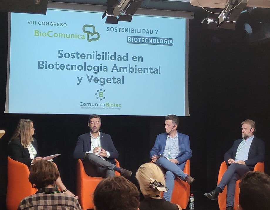 sombradoble's tweet photo. En #Biocomunica22 @ACBiotecnologia
Sostenibilidad en #biotecnología ambiental y vegetal
Conduce @Barroetilla:
G. R. de Gauna @biovegen @jesusagUerog @delegaBiotec y A. Esteve @IMDEA_Agua
Hay muchos avances,…además de #transgenesis
Gr. @fundacionantama👇
https://t.co/ZJ287nIVtJ https://t.co/IrJpKCaeM8