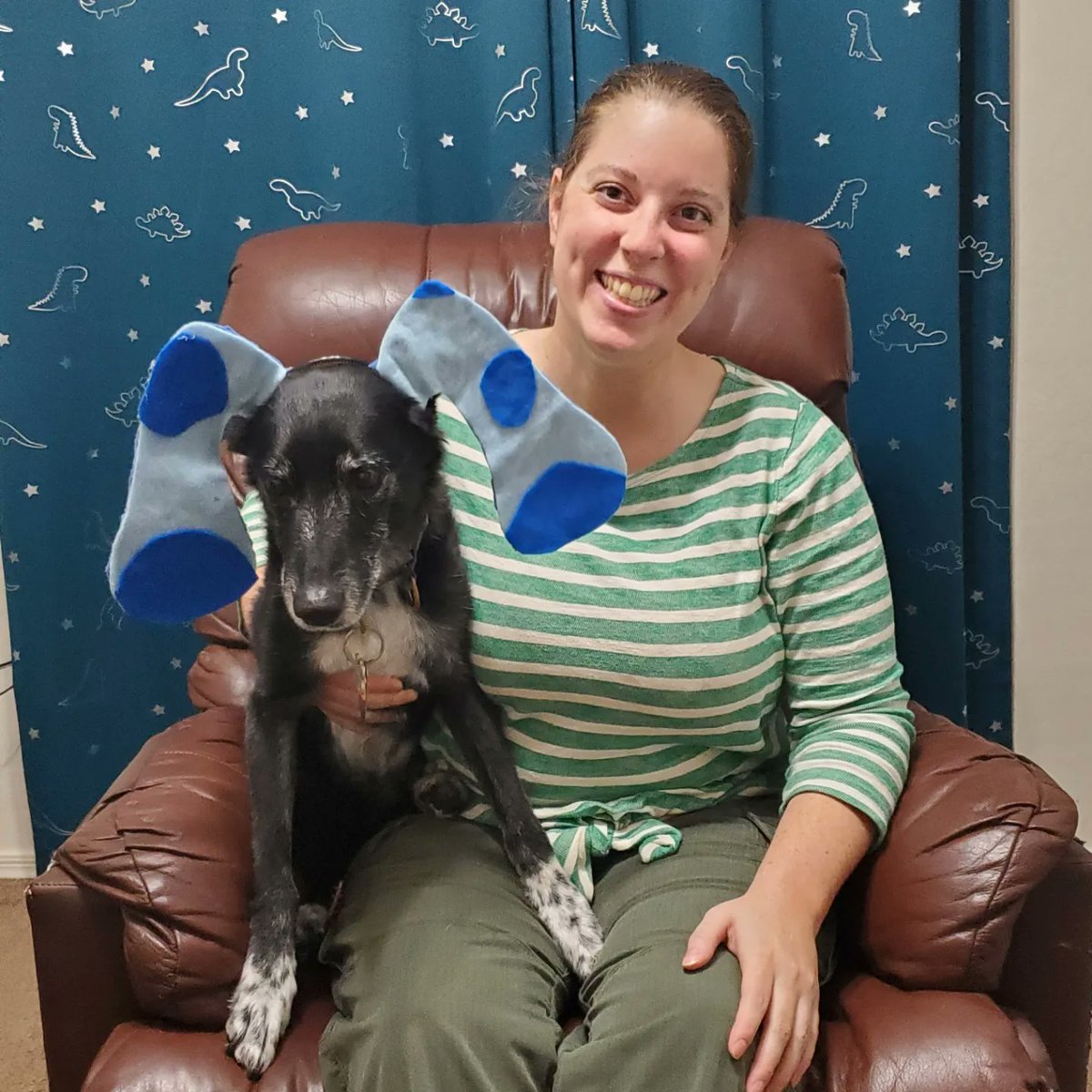 MHSuperheroes's tweet photo. #ClosetCosplay4MentalHealth Day 17 - #Steve #BluesClues #ILoveDogs
https://t.co/XKa326lpB7 https://t.co/MVqw77OHr6