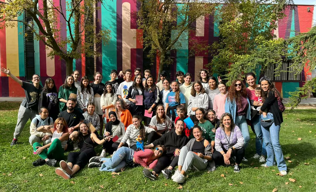 RedEstCF's tweet photo. Fin de semana muy especial, después de 2 años sin hacerse... encuentro estatal de jóvenes de Creando Futuro en Rivas Vaciamadrid. 
¡Que bien lo hemos pasado! #encuentroCF2022 #redcreandofuturo #creandofuturo #juventud #participación https://t.co/Ma3O4vcpwY