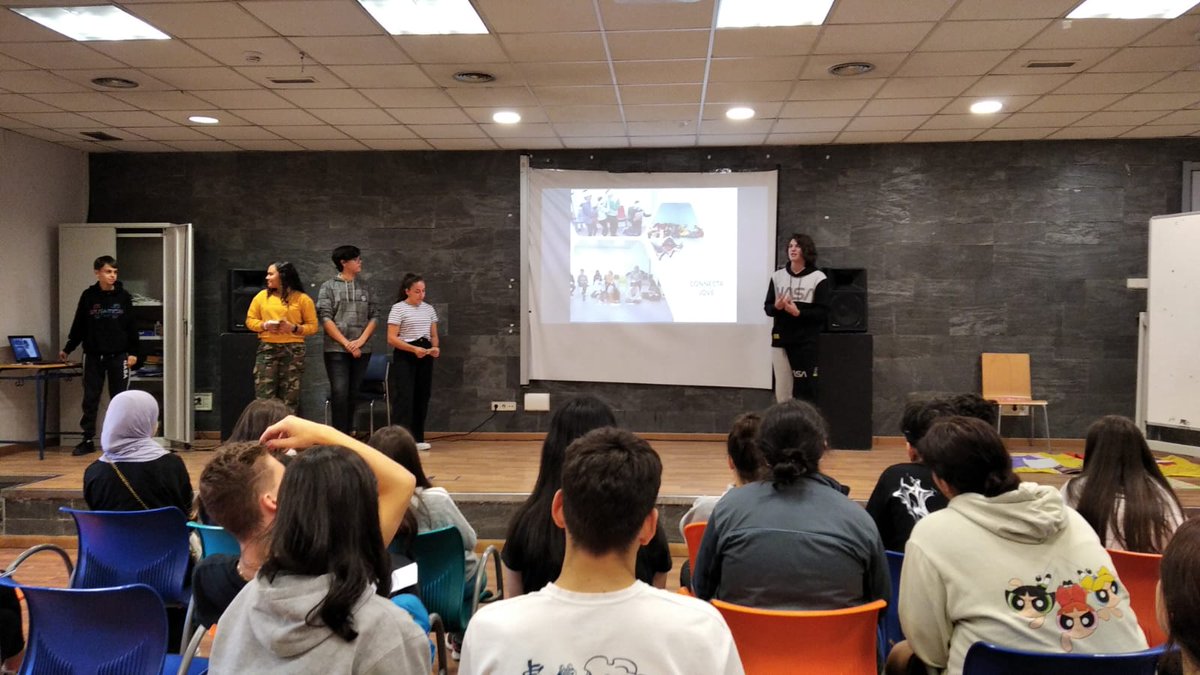 Fin de semana muy especial, después de 2 años sin hacerse... encuentro estatal de jóvenes de Creando Futuro en Rivas Vaciamadrid. 
¡Que bien lo hemos pasado! #encuentroCF2022 #redcreandofuturo #creandofuturo #juventud #participación