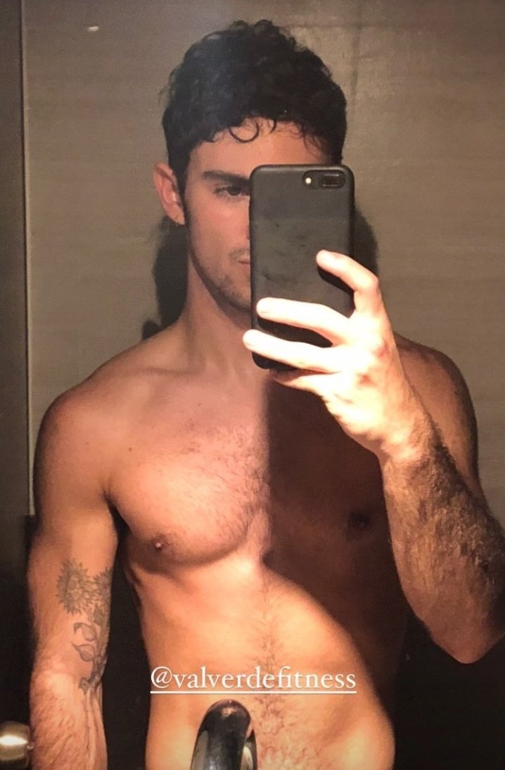 emiinenaa's tweet photo. Joaquín estás divino no mms 🥺 https://t.co/ags7s4SThs