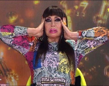 pirindongax's tweet photo. NO QUEREMOS MÁS RUTINA DE SKINCARE CON COTI. BASTA!  #granhermano #gh2022 https://t.co/Ed1jKe17Gb