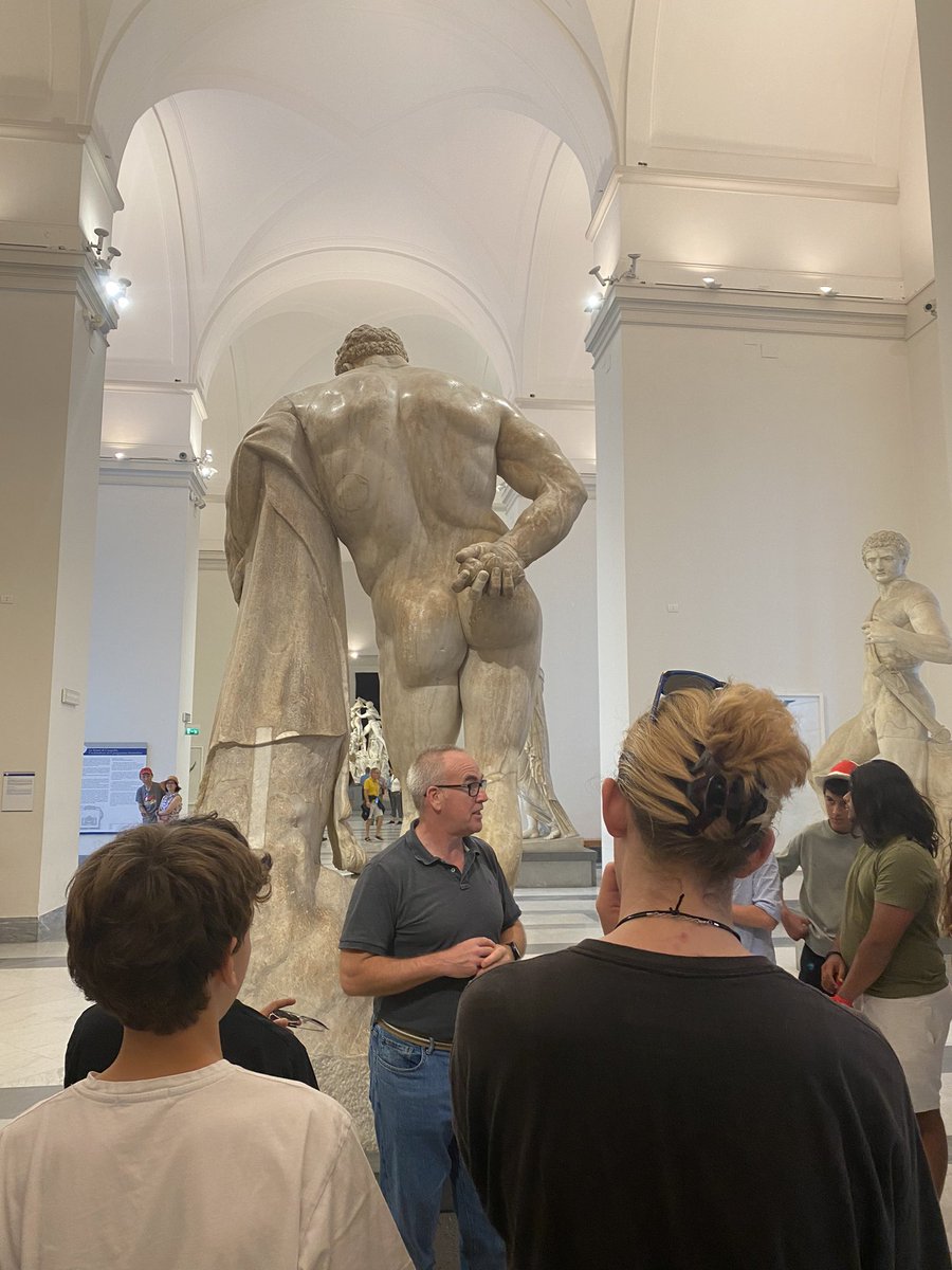 Day 4: a gentle day with bus rides, lunch and a trip around Naples Museum. Free time in Sorrento.