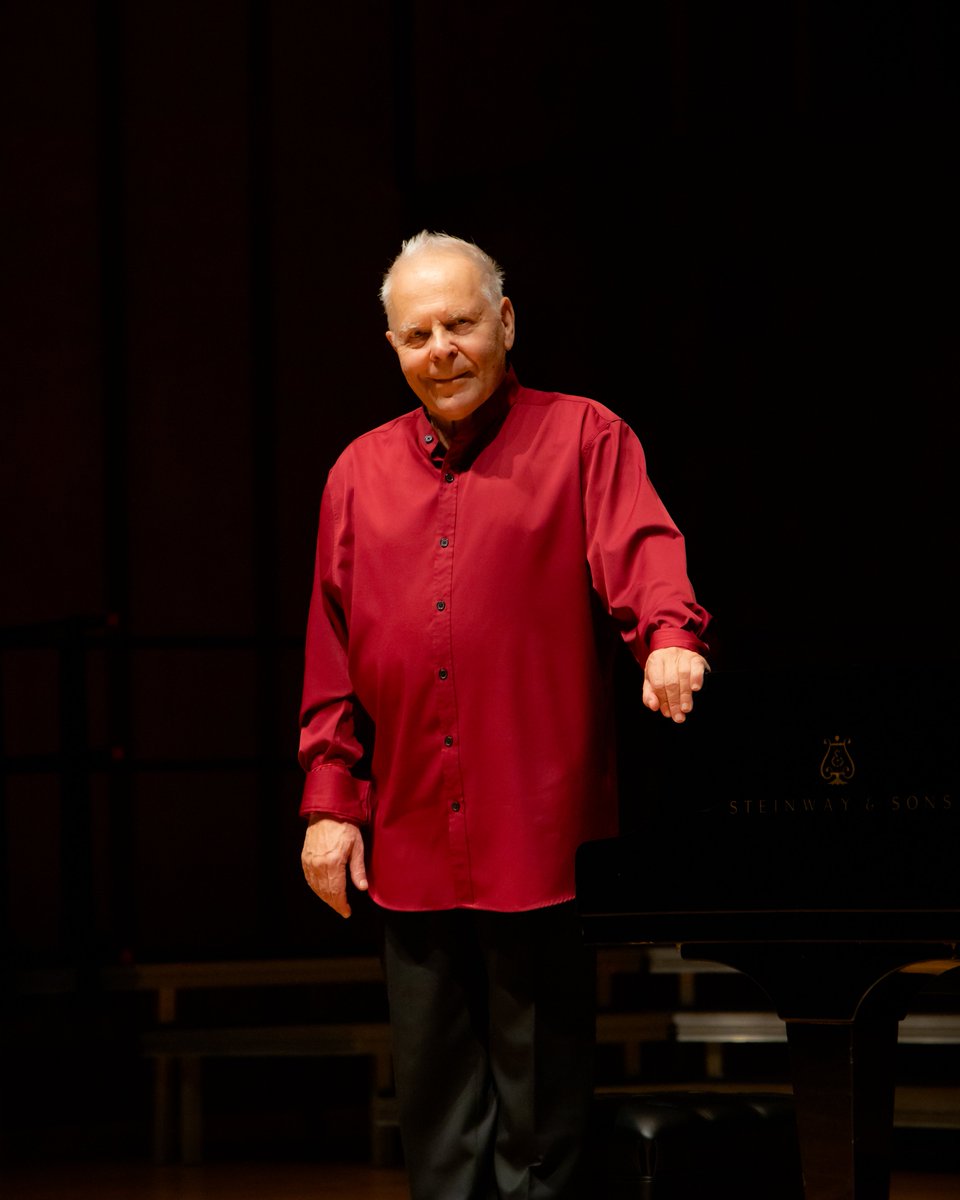 ucbmusicdept's tweet photo. What a way to celebrate the Birthday of American Classical Pianist and Berkeley Music Alum Stephen Kovacevich with today’s live performance
Stephen will be teaching a masterclass Oct. 18
Learn more: https://t.co/Bzu28vGEyJ
#berkeleymusic https://t.co/tueJsMc9nd