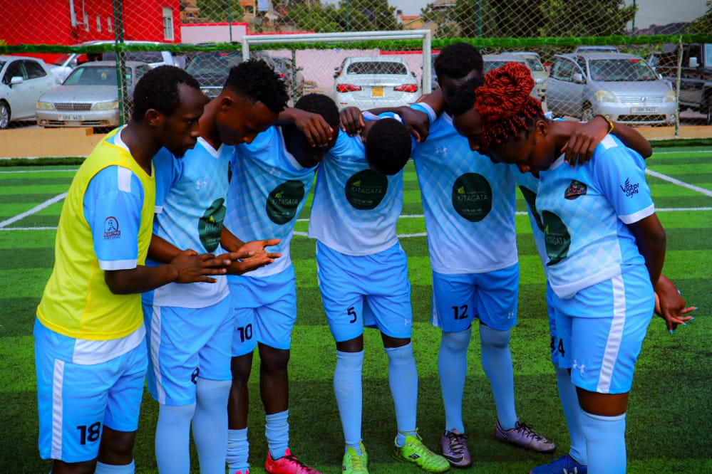 TheTermites2003's tweet photo. At #PlusTwoSportsLeague we put God  first in whatever we do &amp; the Team that prays together remains and wins together 🙏.#CombinEffort🤝 https://t.co/UsUkaf6TAh