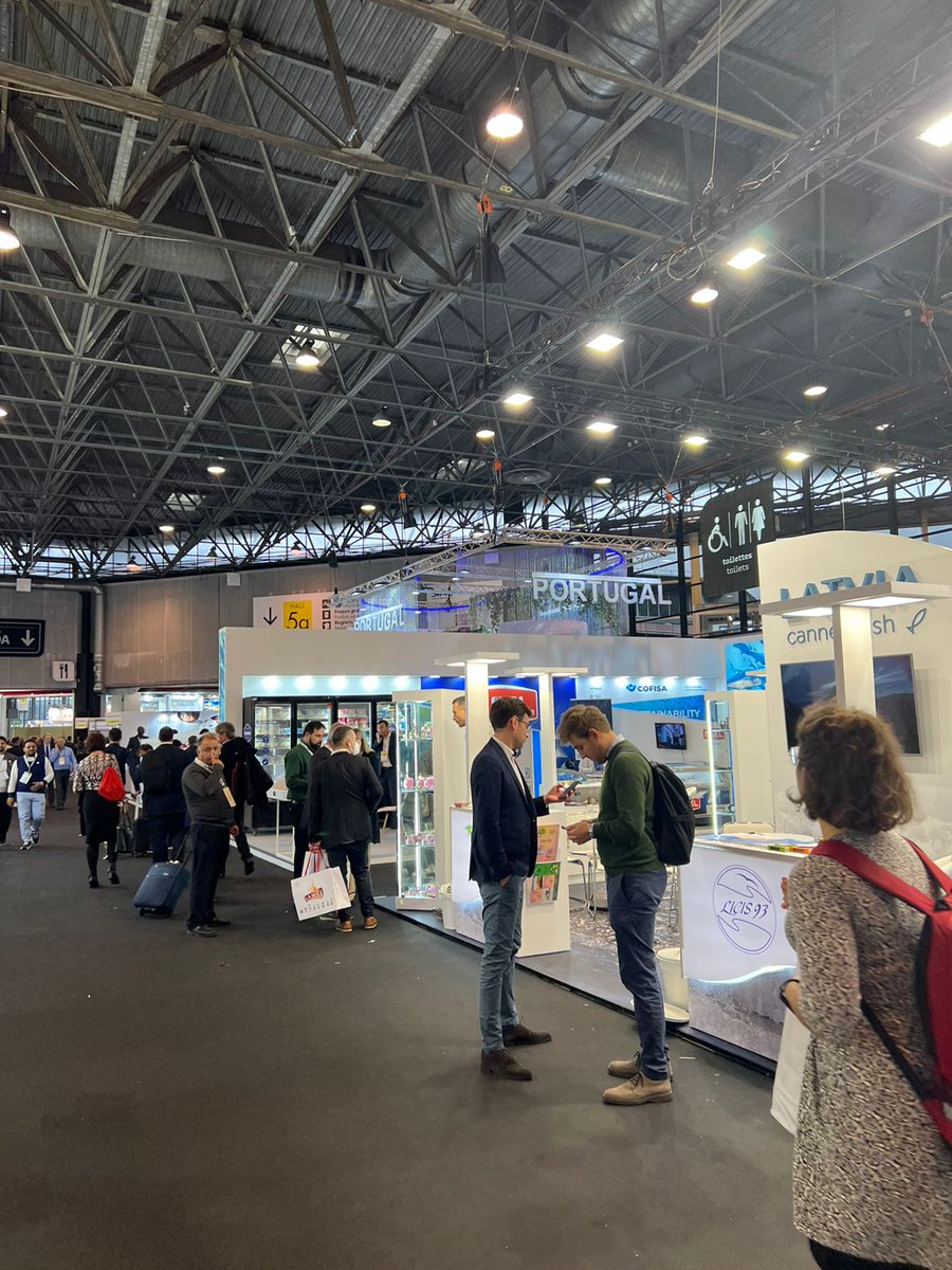tfibuae's tweet photo. TFIB exploring #businessopportunities at @sial_paris  2022 – the #largestexhibition venue held at the French Capital that attracts exhibitors and visitors from over 200 countries.  

#tfib #sialparis #parisfrance #sharjahchamber #exports #foodindustry #worldwide https://t.co/OiUg6UKPHM