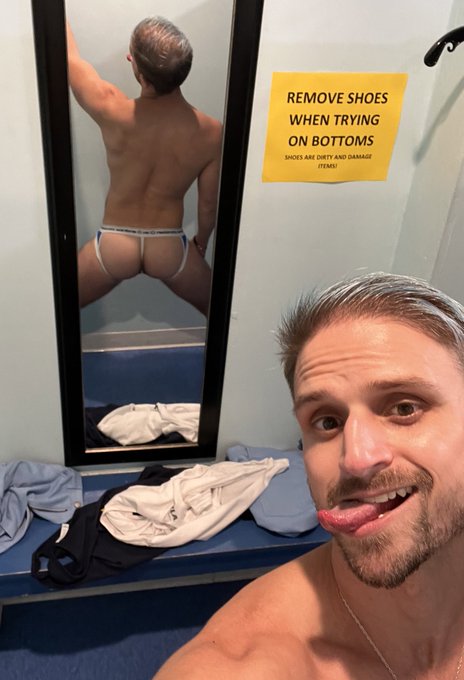 You can keep your shoes on for this bottom…???? https://t.co/Rb5OyhcJNL