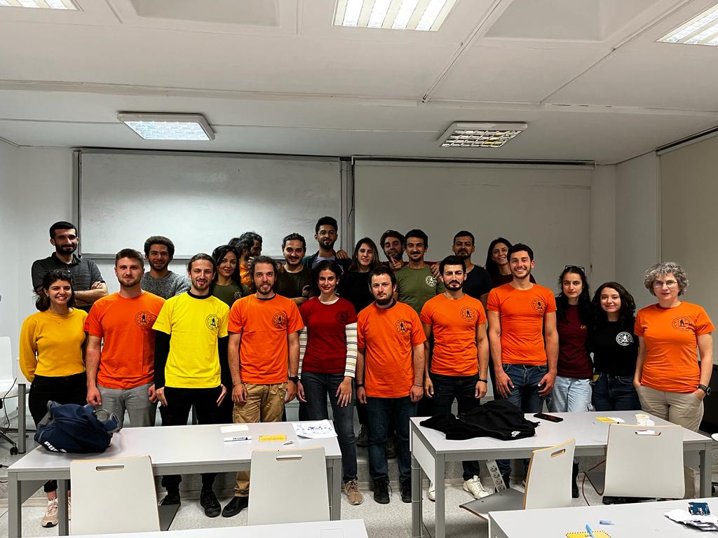 Ekibimiz hazır!

Bir senelik sürecin sonunda aramıza yeni gelişim grubu üyelerimiz de katıldı!

2022-2023 eğitim dönemine hazırız⛰

#ytu #ytü #ytüdak #ytudak #yıldıztekniküniversitesi #yildizteknikuniversitesi #ytüdavutpaşa #ytüyıldız #yenidönem #dağcılık