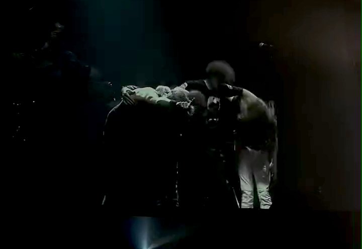 malkobutchway's tweet photo. This feels like the end of a tv show you love 😭😭😭
#MCRLA5 https://t.co/JMqMFKeCUf