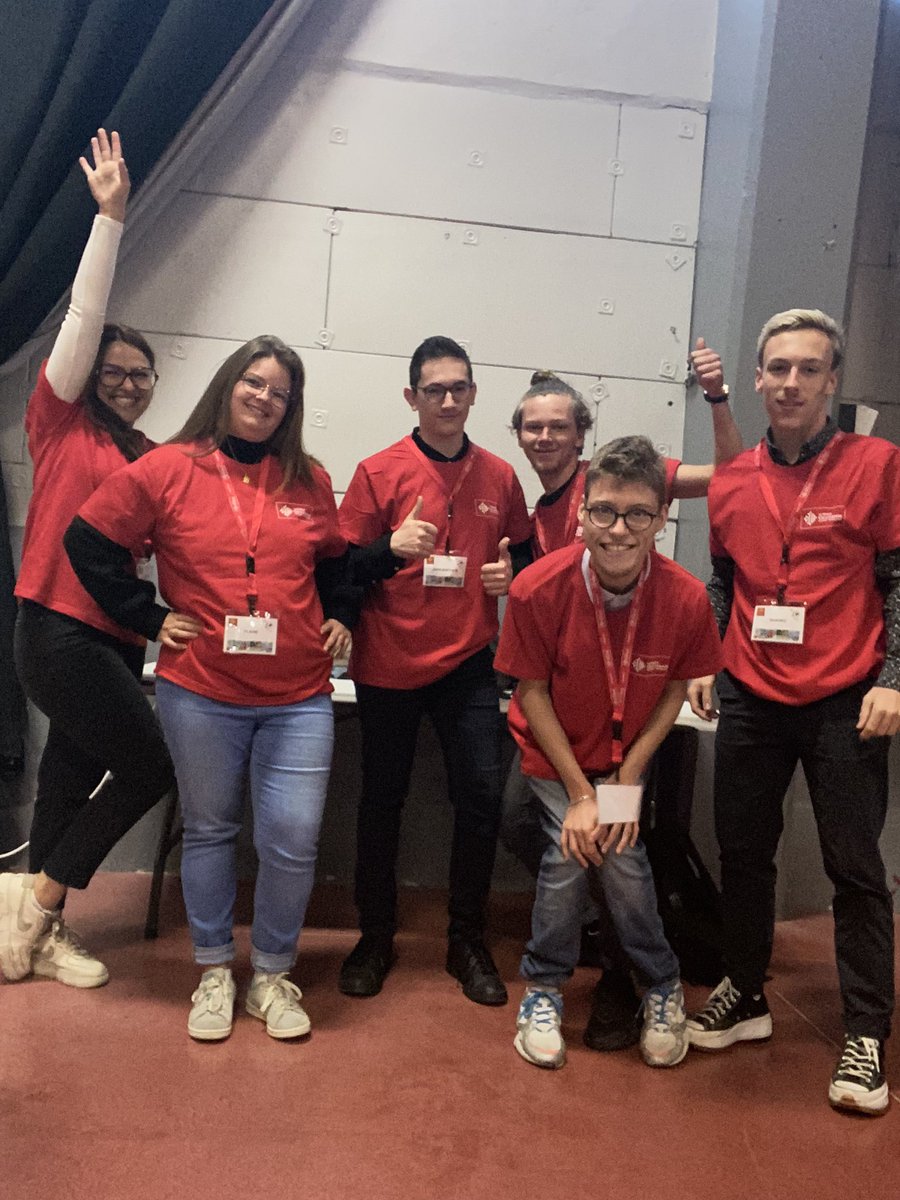 Les étudiants de BTS Tourisme sont prêts à accueillir les prestataires et les visiteurs à Tarascon pour la Quinzaine des métiers de la montagne pyrénéenne ! <a href="/acTlseEG/">EGTlse</a> <a href="/NCoumes/">NCoumes</a> <a href="/phsoula/">Philippe SOULA</a> #region #occitanie