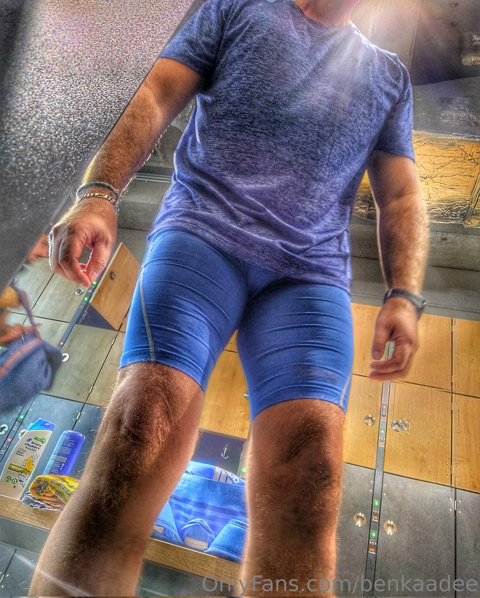 benkaadee's tweet photo. Hey guys, I have a new big bunch of hot gym photos. Enjoy them!
#gay #bodybuilder #musclebeast #hairymuscledaddy #hairyman #hairy #furrychest #furry #bigchestmen #hugepecs #muscle #hunkdaddy #hunk https://t.co/8EonnB9nZ4