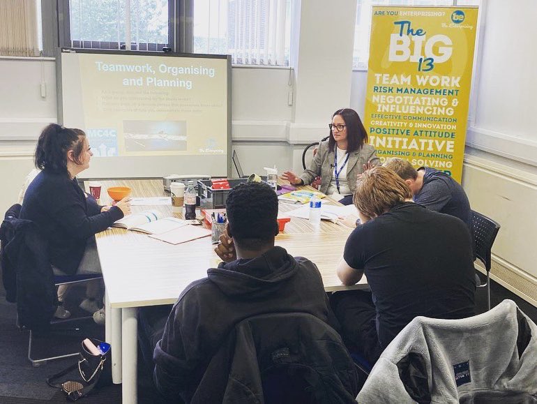 MCFCinHull's tweet photo. Good morning from us, we are here to support you with your employment and business support needs, if you are aged 16-29 and live in Hull or East Riding
Check out https://t.co/T9D9YcJo99
#MakingChangesForYou https://t.co/6neQEynTqR