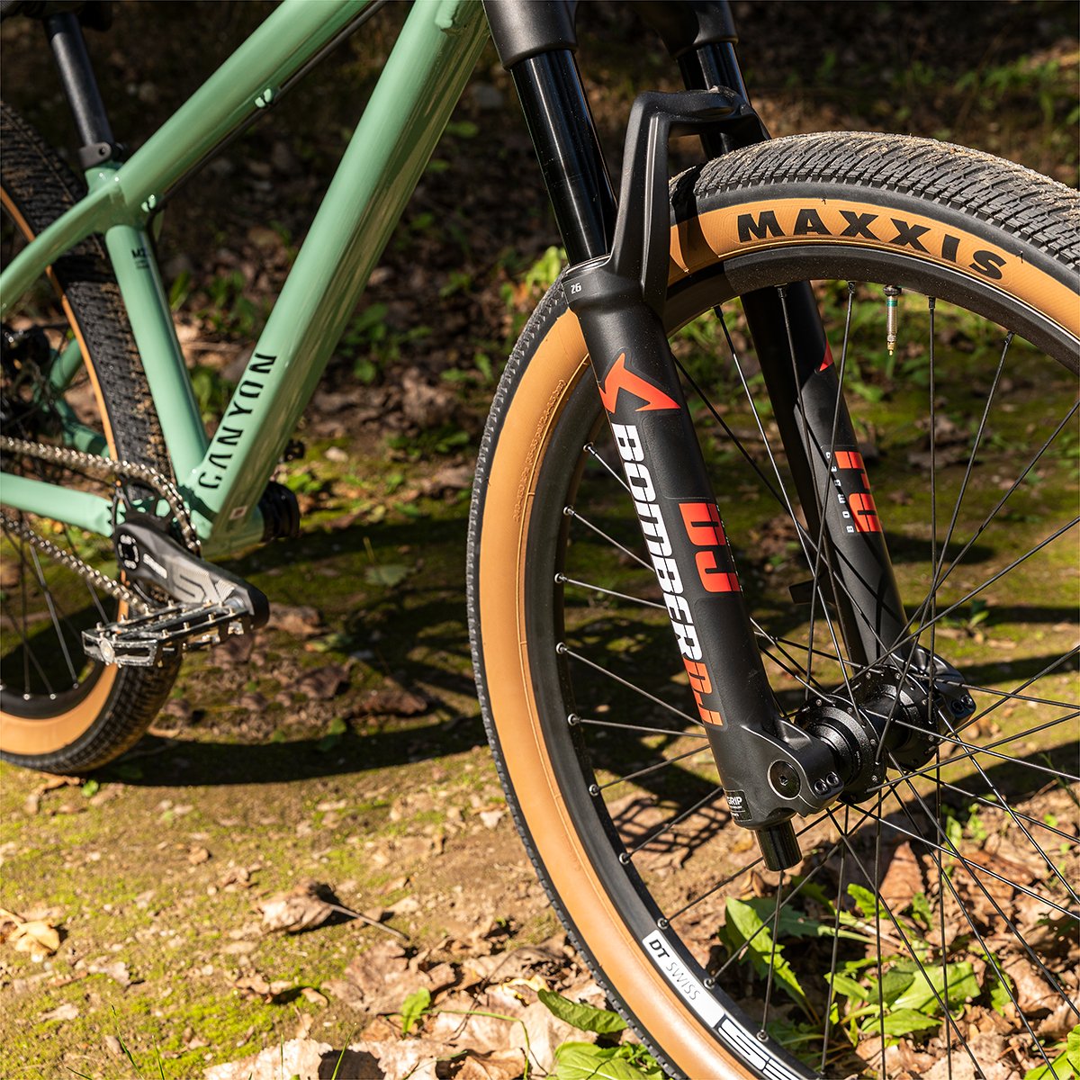 Canyon_Spain's tweet photo. Vuela con la Stitched 360.
Un nuevo look para la bici que ha demostrado ser una de las más resistentes para dirt/slopestyle con especificaciones para todos los bolsillos.
Nuevos modelos👉https://t.co/ok1KVYZtJo
#MyCanyon #CLLCTV #CanyonStitched
📸 @janfassbender https://t.co/un7qyBOnZZ