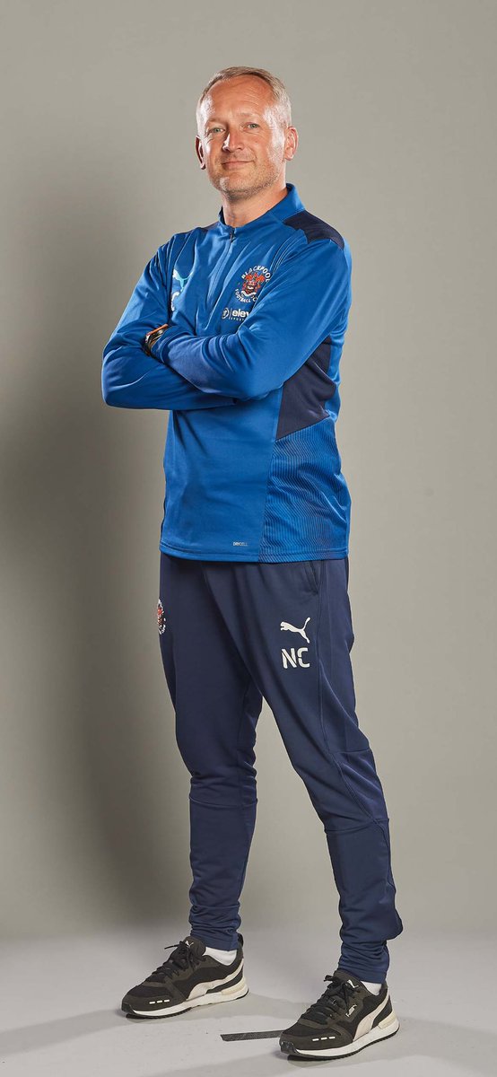 BFC_ExPlayers's tweet photo. Happy 44th Birthday today to former Pool Manager .... Neil Critchley
Hope you have a great day Neil !
πππβ½οΈπ
#Critch https://t.co/Oh25zfsbbE