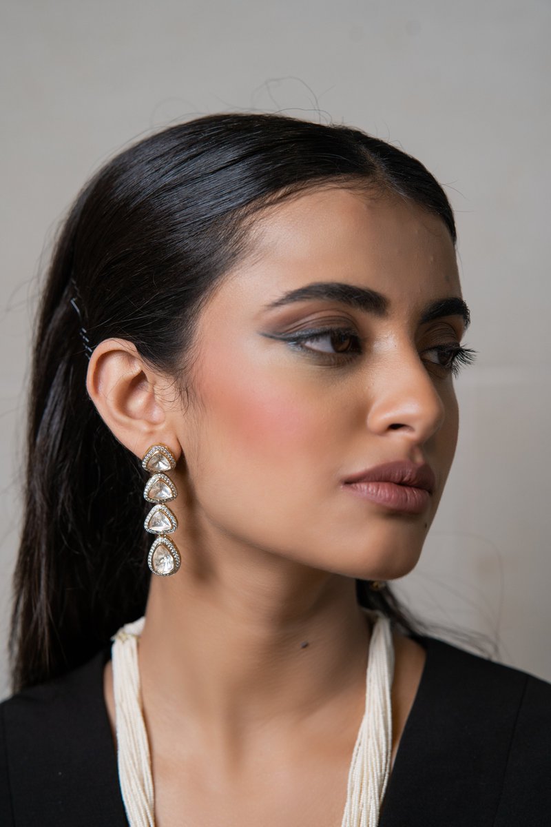 7thJewellery's tweet photo. Blending of history and modernity.
visit https://t.co/5nM5NRmN10

#tuesdayvibe #jewelry #Earrings #7thavenuejewellery https://t.co/1AJbRdzD9T