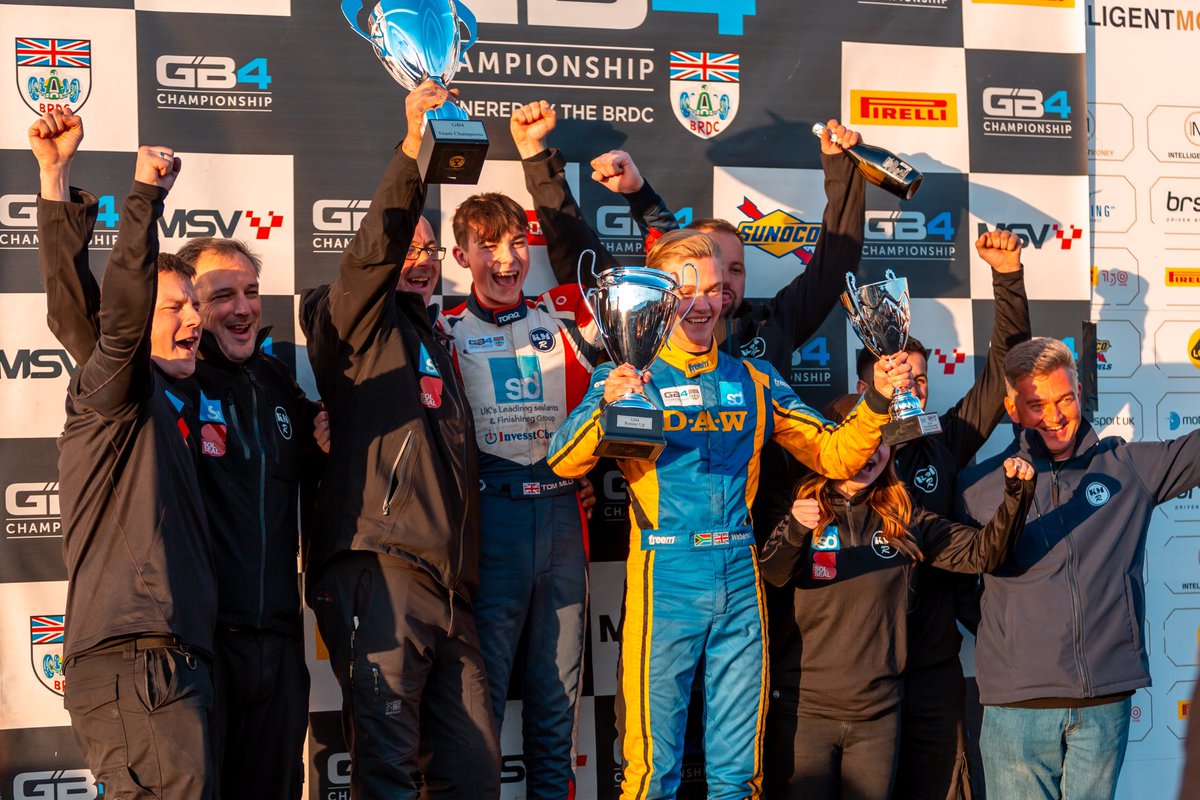 _SDTeam's tweet photo. What a weekend it was for the @KevinMillsRace team at Donington Park, with a hat-trick of wins in the @GB4Championship helping the squad secure the Teams’ Championship!

🏆🏆🏆

Read all about it in our full report
▶️ https://t.co/4MyWWNxdkp https://t.co/9Q9nVM1rsi