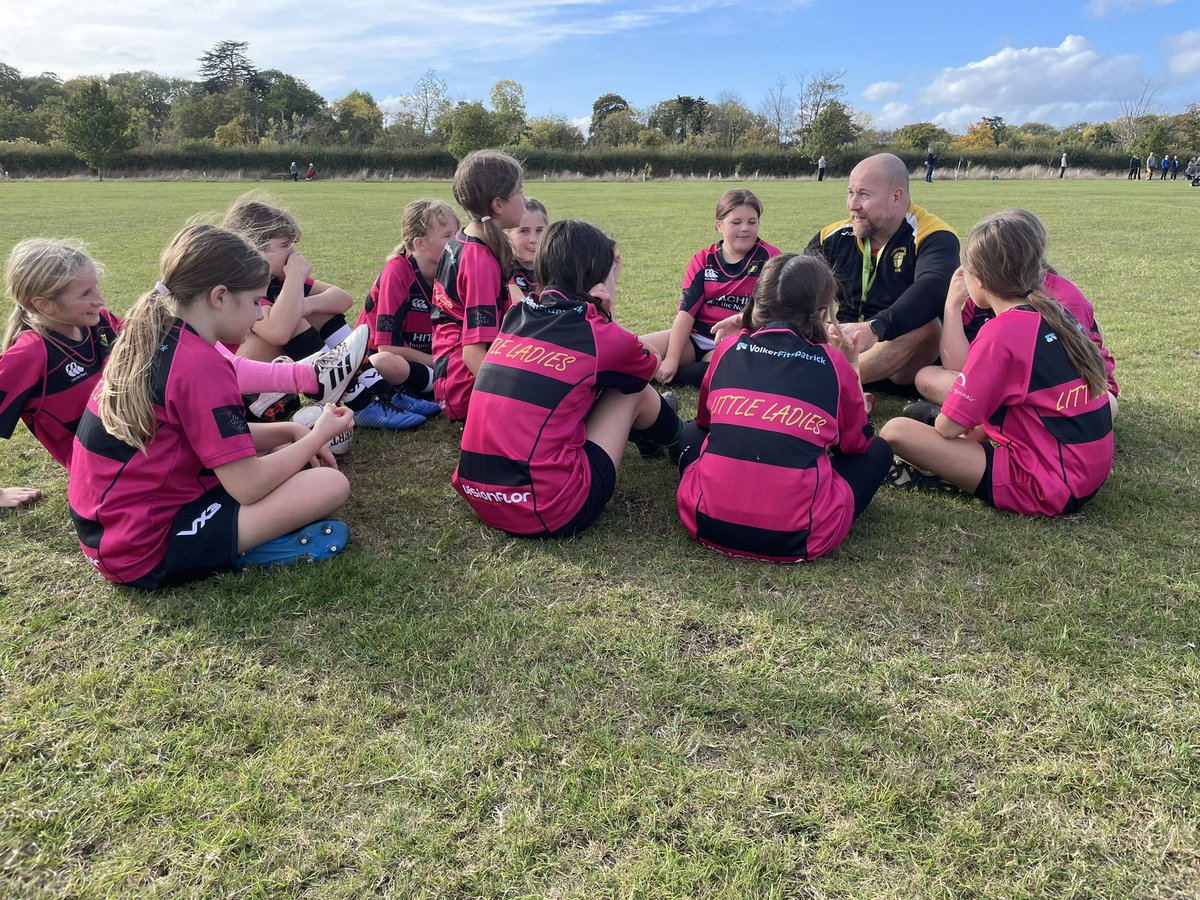 AndyJarrett3's tweet photo. @FramptonRFC U12’s & U14’s training Tuesdays 6:15-7:15pm at Xbow under lights.
Always welcoming players from new starters seeking a fun and active environment to those experienced players wanting a new challenge.
#FramGirlsCan #UpTheFram
@swsportsnews @GRFUrugby @WFM_Matters https://t.co/CEWfbX1nhQ