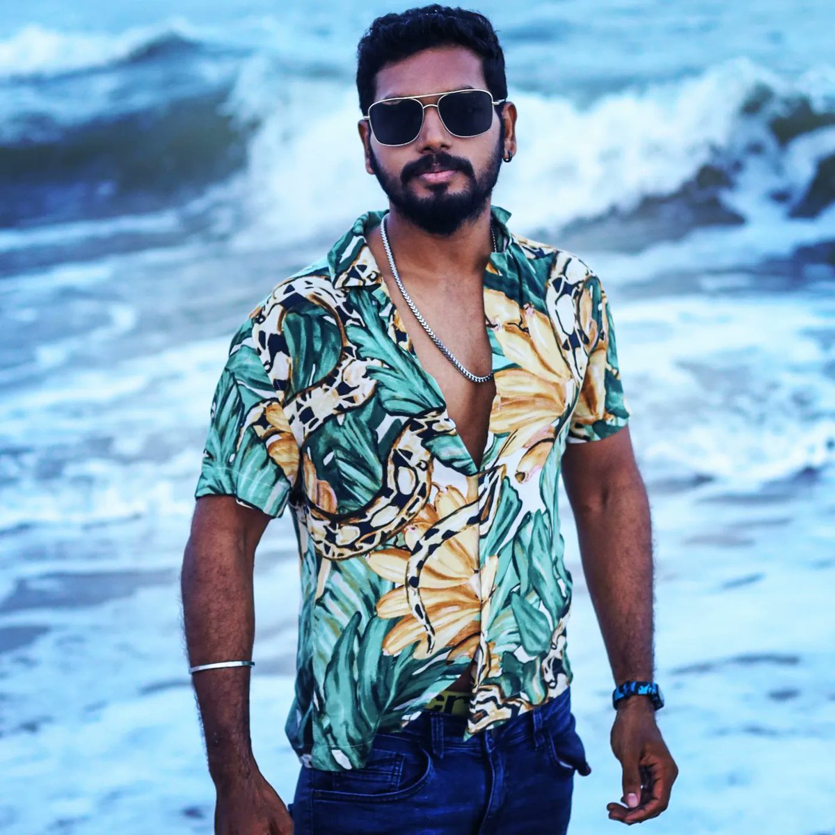 Gowtty08's tweet photo. Beach Concept Shoot Sep 2022 #2smodelling #castingmodels #modelling #casting 
#ad #castingagency #suntv #VijayTV
#2smodellingagency
#2s #portfolio #portfolioshoot #model
#portfolio #fresher #fashion
#modelshoot #modelphotography
#modellife #modelstyle  #beach #fishbozz https://t.co/MRDxWweXV3