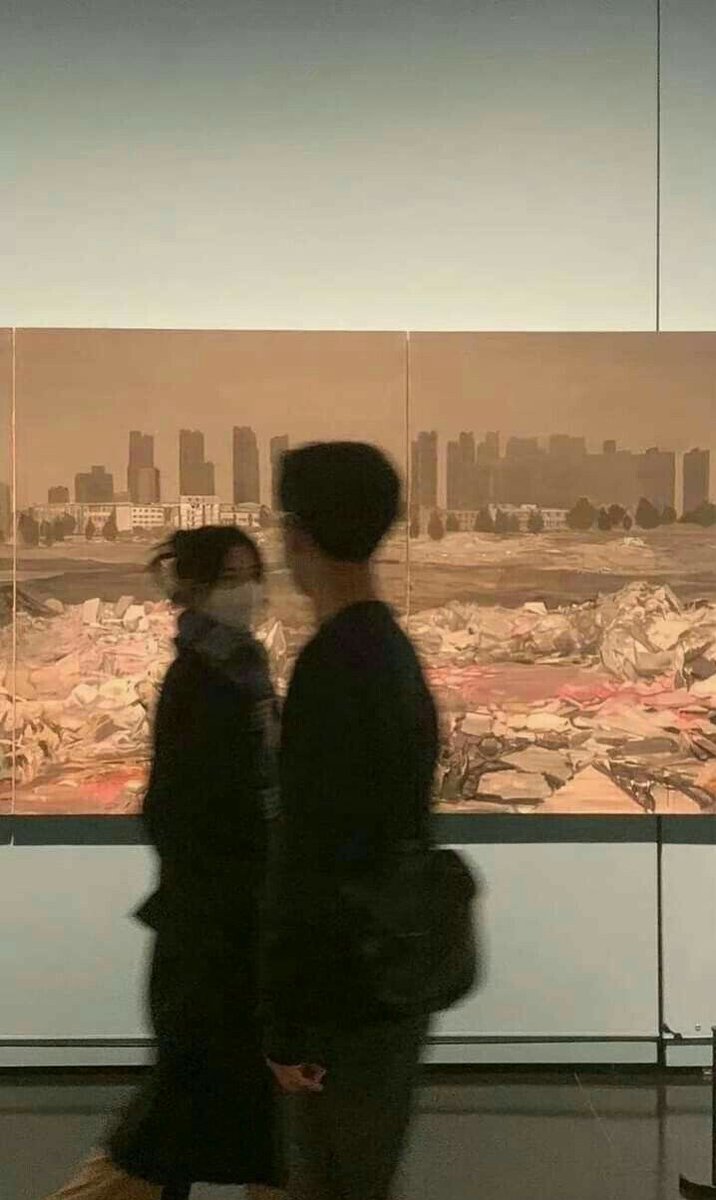 grassandsolace's tweet photo. museum dates ♡ https://t.co/1OLpYNRskH