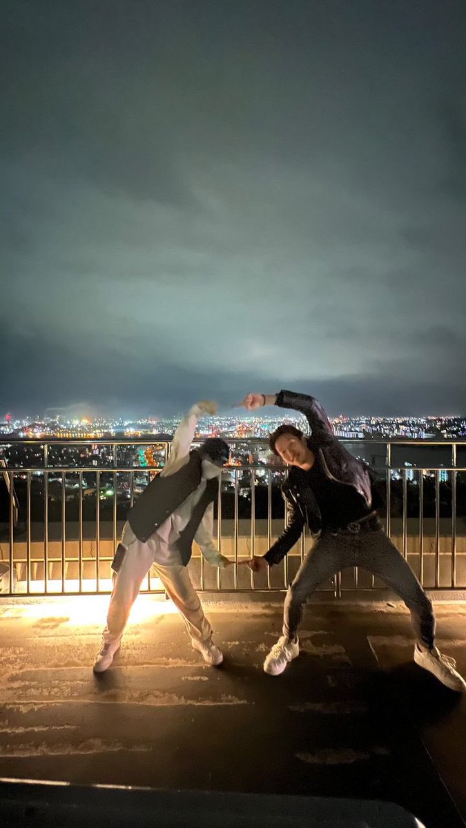 Eight__8_'s tweet photo. 知らない人とフュージョンしてきた https://t.co/hZuqehnZ80