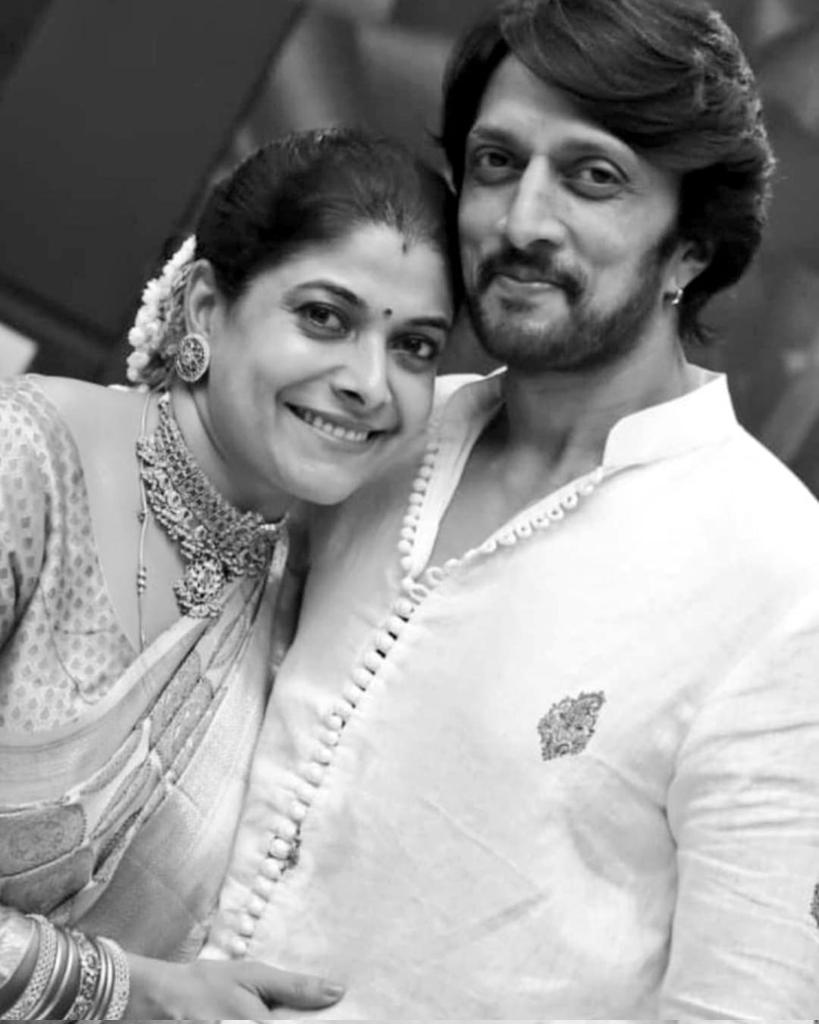 BFK_Mandya's tweet photo. Happy Wedding anniversary to one of the greatest, sweetest and Cutest couples we know @iampriya06 AKKA and @kichchasudeepa ANNA,,, 

You Both are exemplary of what LOVE can do.,,

#happyweddinganniversary 
#priyasudeep #kichchanarajakumari #bleedforkichcha
#kabzaa #biggboss9 https://t.co/TkhAcNlRwj