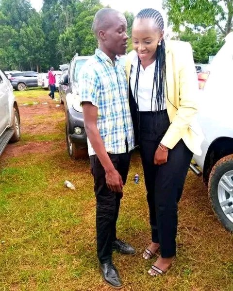 _hwangari's tweet photo. "Nipee number ama nikulambe forehead"🙄 https://t.co/t4Fgs9YGHw