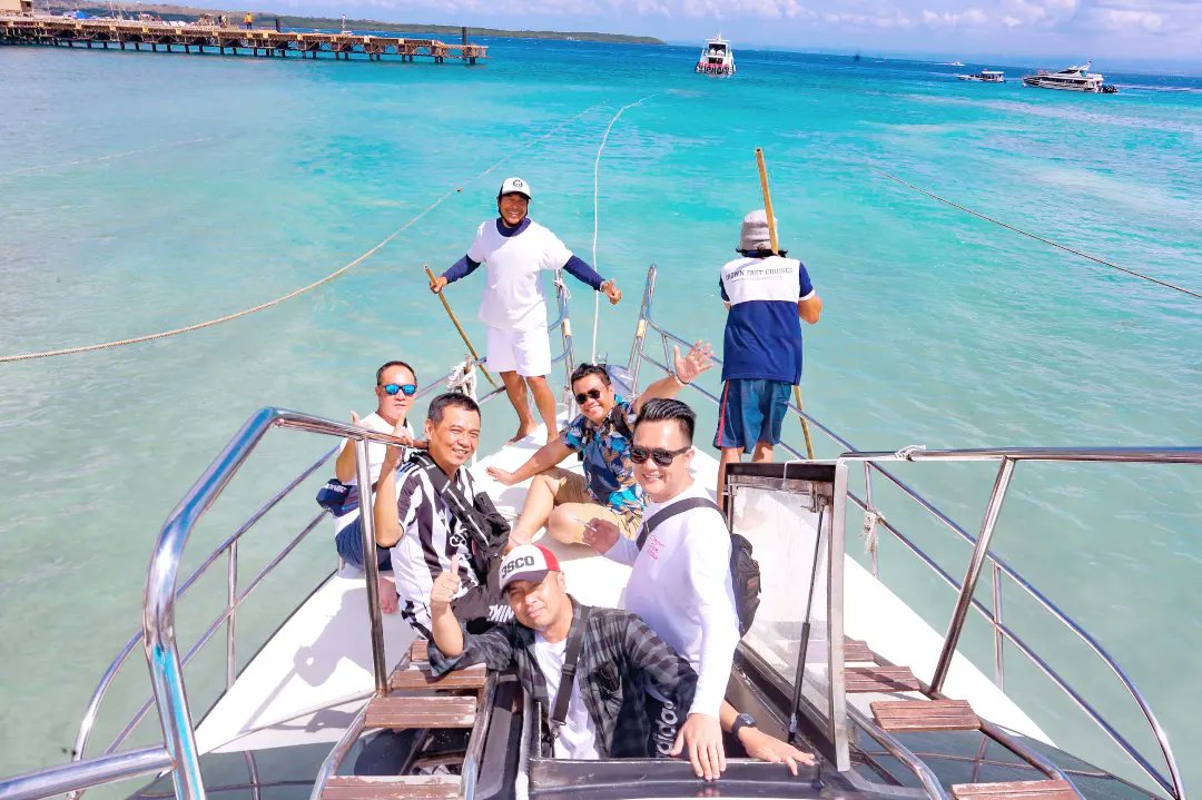 SunariTours's tweet photo. If one thing is for sure, it’s that you are going to take some photos of your adventure ⛵️

the excitement of the GGSP group tour to Bali with Sunari Bali Tour &amp; Travel https://t.co/XeQwE9puQa