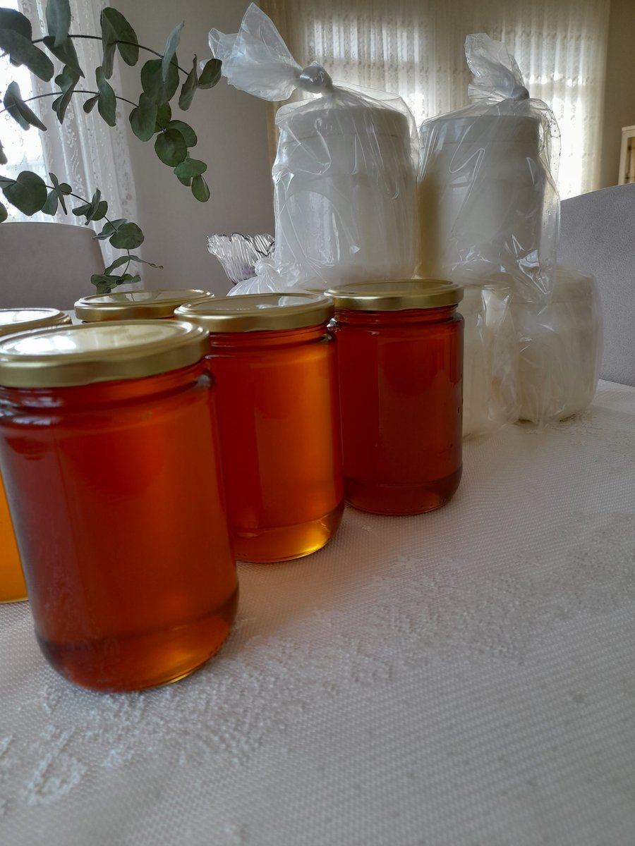 1 kavanoz Bitlis balı
1 kg Koçer tulumu
İkisi birlikte 370 ₺
Sipariş:dm