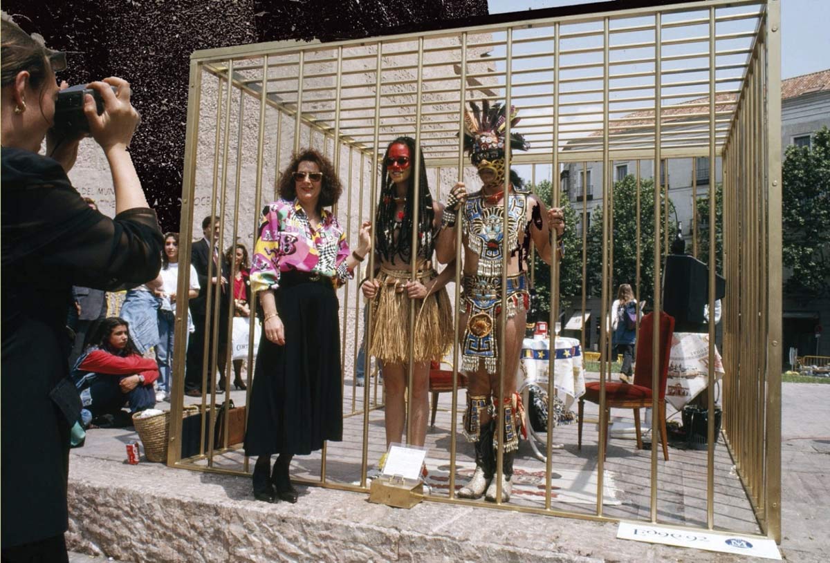 KOKO FUSKO I GILJERMO GOMEZ - PENJA

UTORAK, 18. OKTOBAR U 19.00 VELIKA SALA
projekcije primera sa razgovorom
Koko Fusko i Giljermo Gomez-Penja su 1992. godine počeli da nastupaju u kavezu, u tribalnom izdanju, poput stanovnika kolonija na raznim...

skc.org.rs/koko-fusko-i-g…