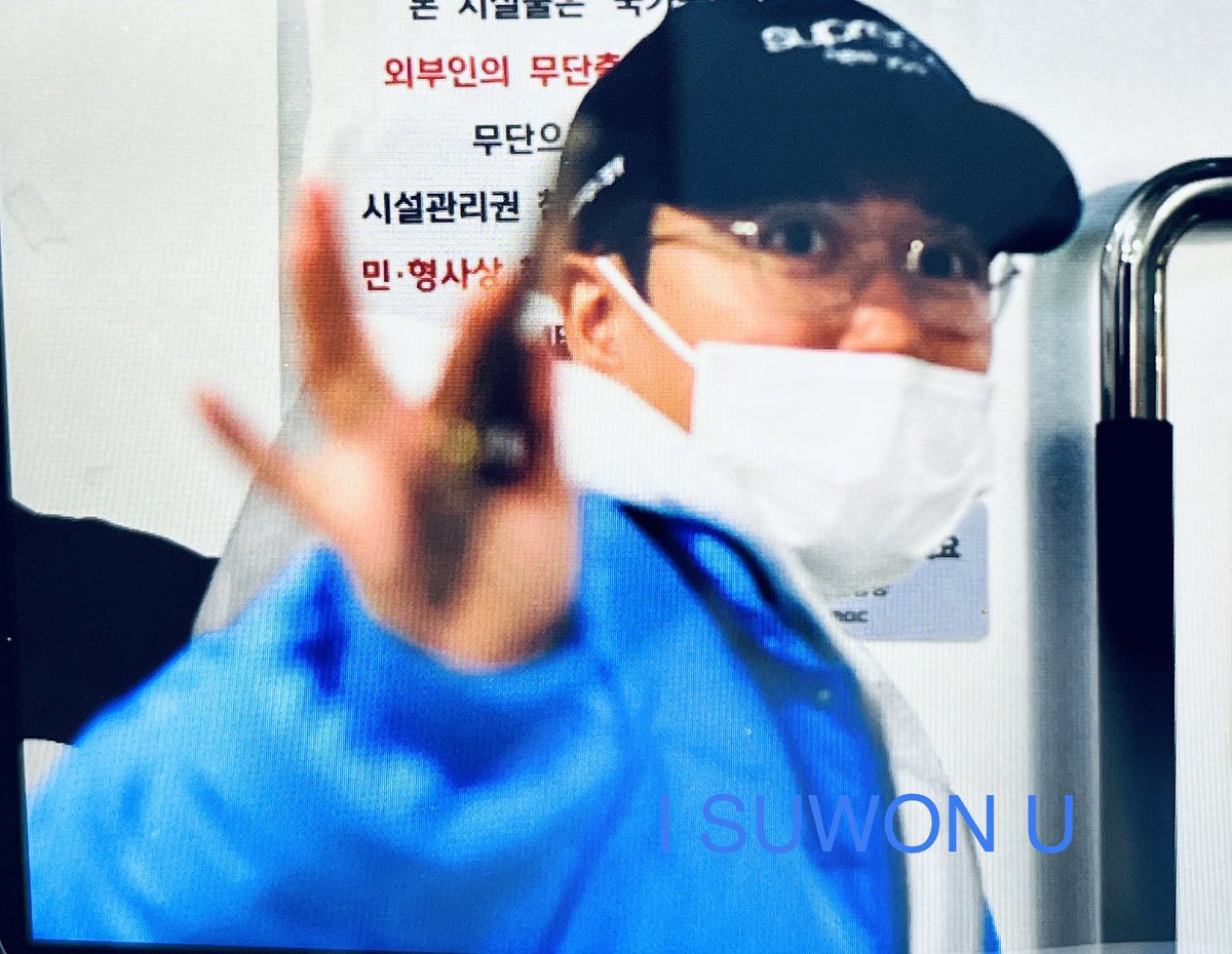 i_suwon_u's tweet photo. 221018 두시의 데이트 

오늘 라디오 너무 알찼다..
고생하셨습니다☺️❤️👏🏼

#장수원 #젝스키스 #제이워크 
#jangsuwon #sechskies #Jwalk 
#張水院 #チャンスウォン #ジェクスキス https://t.co/U8ImFuQg23