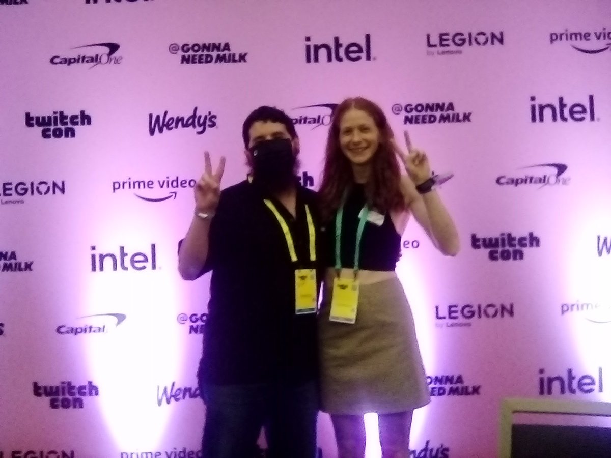 Irate_Cat's tweet photo. @MoatSimulator @sluemusic @freckledscience Had no idea a Twitch class would be so fun! Our spectacular instructor was so bright! 👩🔬#TwitchCon22 https://t.co/3LAMVVq0aa
