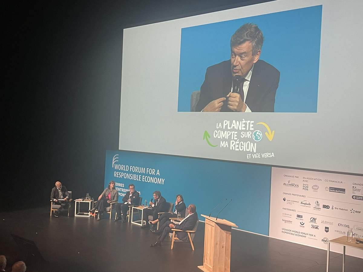[ #WF2022] Nos entreprises sont au pied du mur: 23% craignent pour leur pérennité. Les transitions ne sont plus une option, et face aux difficultés qu’elles rencontrent nous devons les accompagner ds la #proximité et avec #pragmatisme! <a href="/CCI_hdf/">CCI Hauts-de-France</a> <a href="/rev3/">rev3</a> <a href="/hautsdefrance/">Région Hauts-de-France</a>