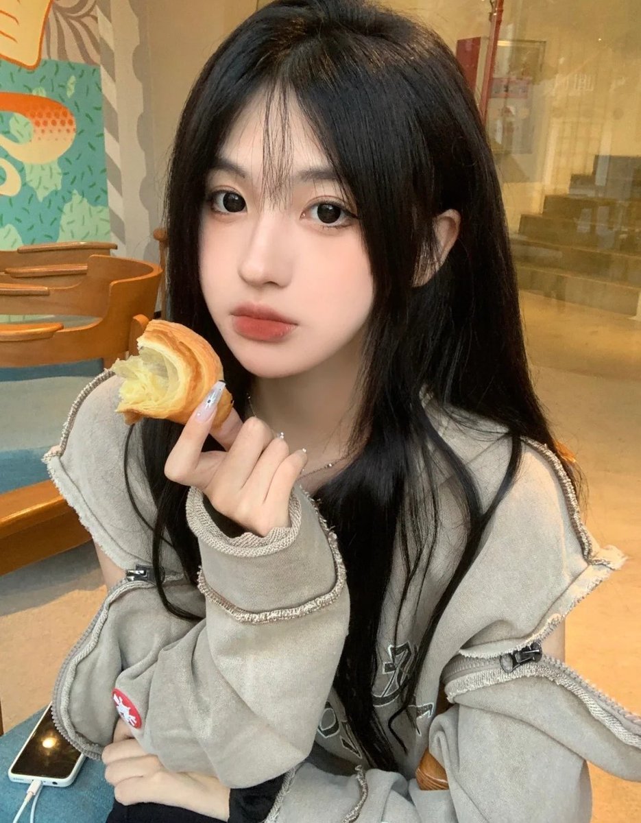 揭领风情 tweet media