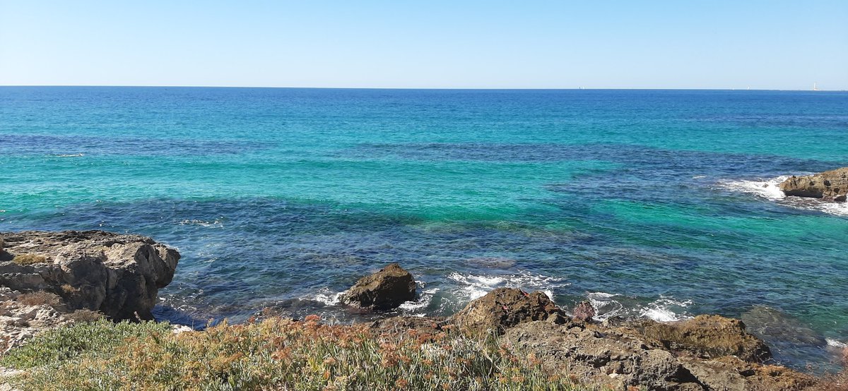 AgneseSplend's tweet photo. " L'essenziale è semplicemente ciò che non siamo disposti a perdere" #Bisotti
#Salento https://t.co/VOuupVi8Wm