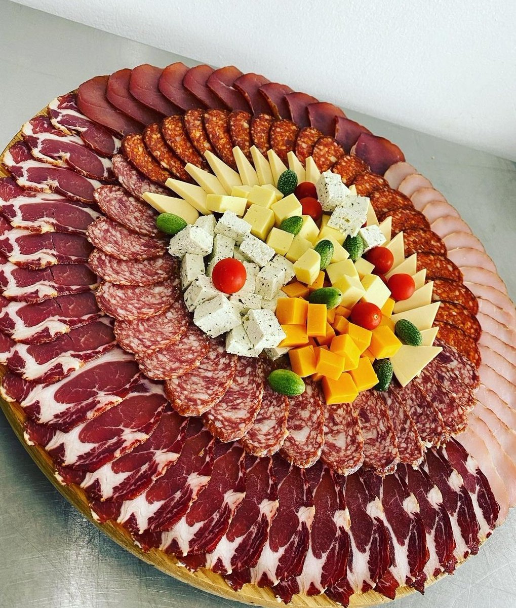 Gojim se na nervnoj bazi!
- nervna baza👇