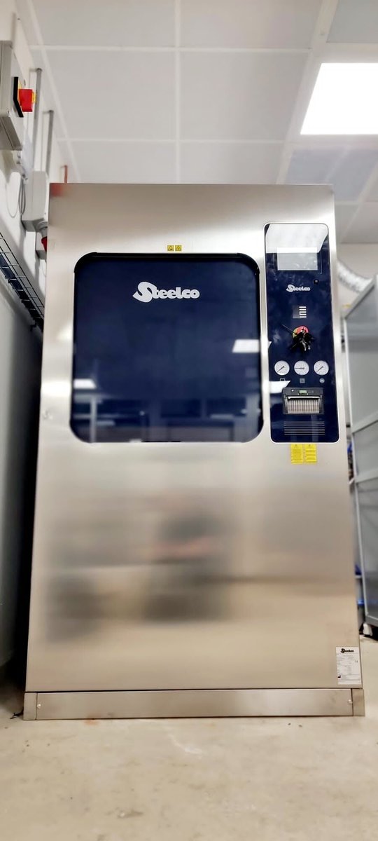 SychemUK's tweet photo. Sychem and @Steelcospa offer a variety of steam sterilisers, low temperature sterilisers, washer disinfectors, ultrasonic washers and more. 🧼

Take a look at the recent delivery of a steam sterilising autoclave to one of our prestigious clients in Eastern England. 📦 https://t.co/59b9aZxsXS