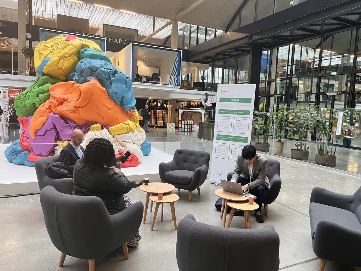 FlashTweet's tweet photo. ✅#InDaPlace au #MeetUpGreenTech 2022 @GreentechInno

Au programme du #RDV phare de la #GreenTech 🇫🇷 de @GreentechInno du 18 au 20/10
💡14 conférences 
￼🟠46 speakers (21 femmes)
📲3 jours 
📍70 stands 
@joinstationf

#transitionenergetique #innovation #Tech https://t.co/GEPL7U714z