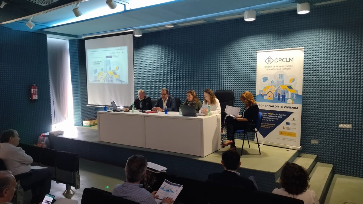 CLMaparejadores's tweet photo. Gran comienzo de las Jornadas Divulgativas de la Oficina de Rehabilitación de Castilla-La Mancha @clmrehabilita en Cuenca bajo el lema "Las nuevas oportunidades que nos ofrecen las recientes ayudas a la rehabilitación de edificios"
#nextgenerationeu #OficinaRehabilitacionCLM https://t.co/nRKt1dZw9t