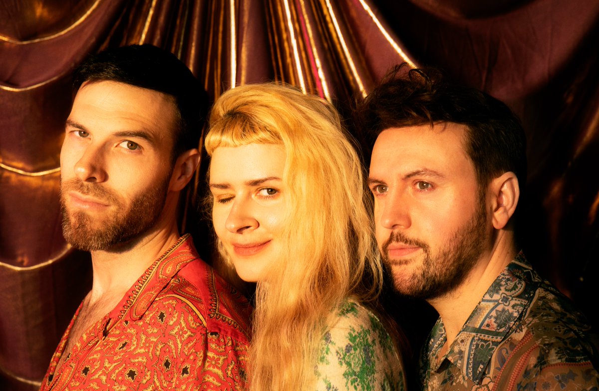 someonegreatpr's tweet photo. Read @digitalinberlin's feature with @dancelessonsss to celebrate their new double A-side single 'Wet Batteries / I Like Lies' out now! 

https://t.co/hLtiY7eB61 https://t.co/979bY0gZbK