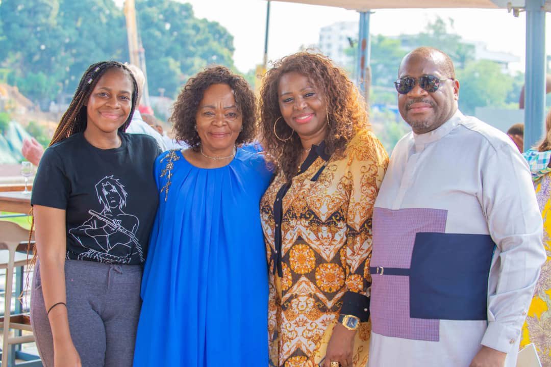 Nicole Ntumba Bwatshia Ph.d tweet media