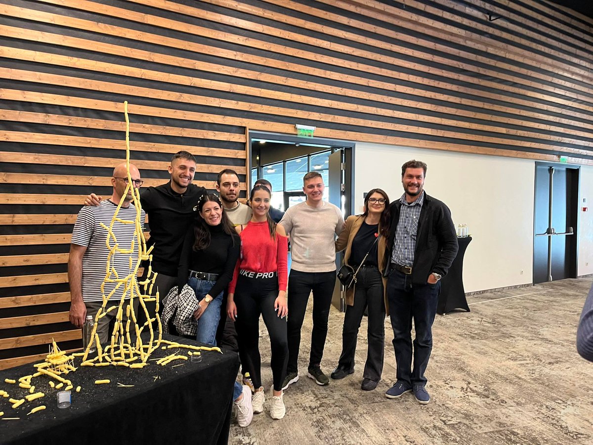 Още един от нашите екипи - Tax team реализира своята Стратегическа среща в близост до София. Комбинирахме бизнес презентациите, дискусии по важни стратегически теми с учене през преживяване и голяма доза забавление. 🗼 🤩 

#EYBulgaria #Tax #Strategy