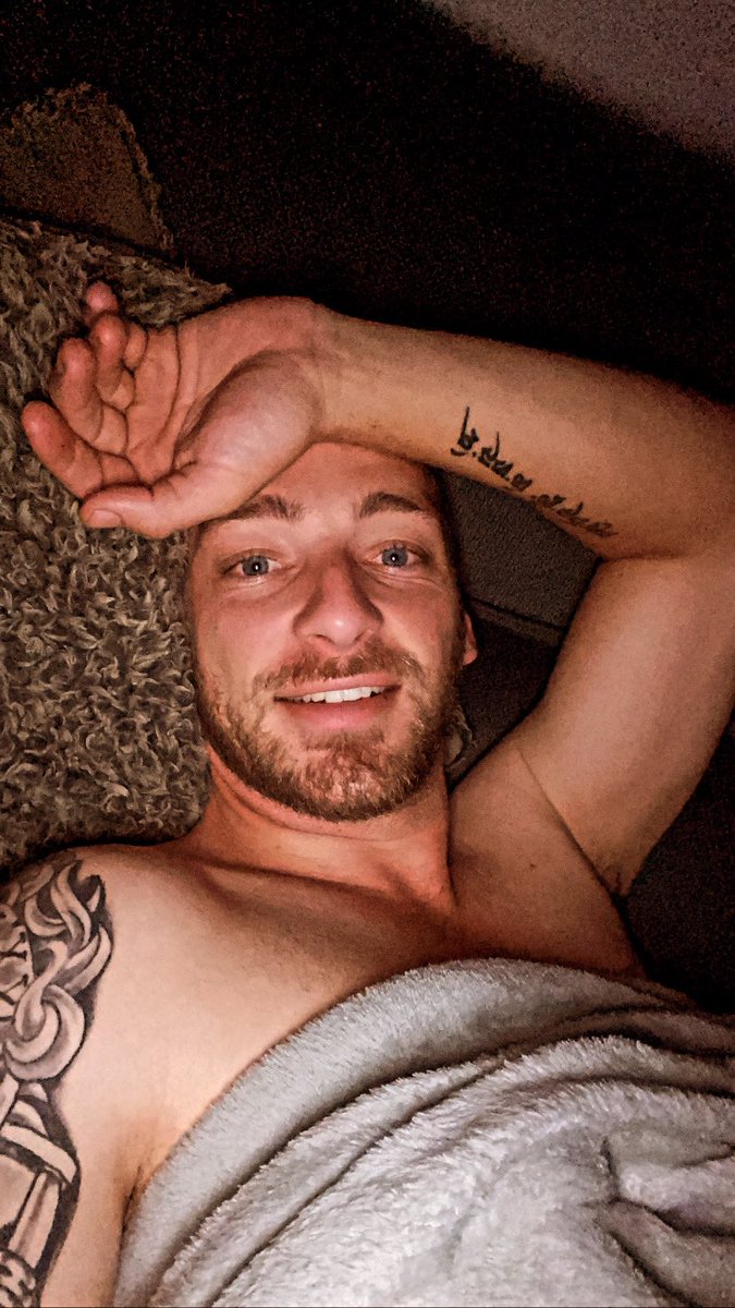redneckrocstar's tweet photo. Hey everyone I’ve been a bit crook but im healthy now 😏 so go on my profile and hit the 🌶link https://t.co/RDG4EbQe2L