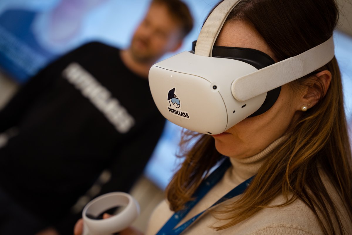 futuclass's tweet photo. Another glimpse of our visit to The Estonian Ministry of Education and Science
Photos by Raimo Roht, HTM 🙏

#edtech #educational #virtualreality #K12 #STEM #virtuallearning #teachers #science #lab #chemistry #edu #stemeduaction #technology #innovation #immersive #oculus #pico4 https://t.co/TBonGrqPAT