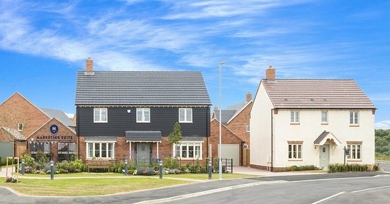 MulberryHomesUK's tweet photo. Our development of 2, 3, 4 & 5 bedroom homes #Clifton Gardens is Now Over 75% Sold! 🏡
Surrounded by the #Bedfordshire #countryside this stunning collection of classic homes offers stylish, modern, #countryliving in a scenic setting.
#newhomes #classichomes #modernliving https://t.co/5p2otmMwkx