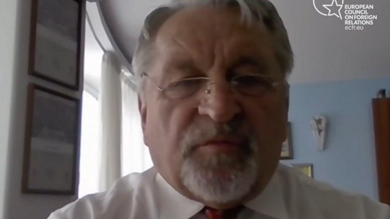 Mr. Ivan Hinovsk of the Bulgarian Energy and Mining Forum (BEMF), a partner in the STRIDE project, was recently interviewed to discuss the Chamber of Energy Communities in Bulgaria (CECB) in detail. 

Check out the interview (in English) on our website:
interreg-danube.eu/news-and-event…
