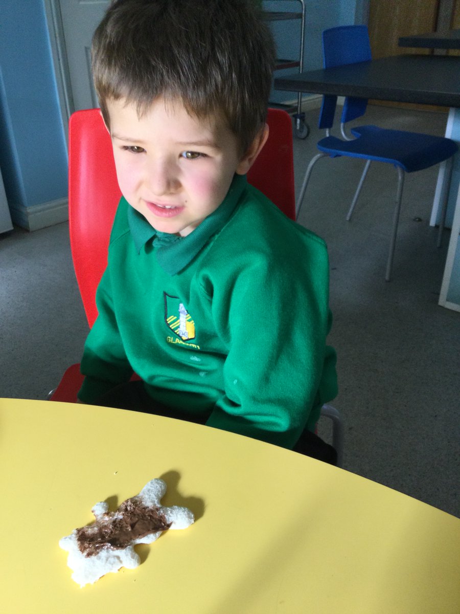 glanhowyprimary's tweet photo. We enjoyed our cooking session yesterday 🍫🍞😋#ASDbase https://t.co/909RhCDmya